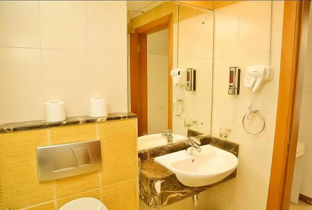 Royal Manor- Marina Diamond 2 Apartment Dubai 0*,  United Arab Emirates