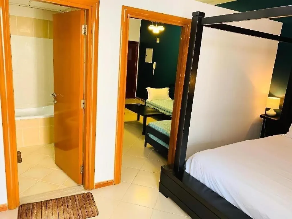Royal Manor- Marina Diamond 2 Apartment Dubai